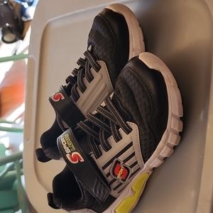Skechers shoes size 2